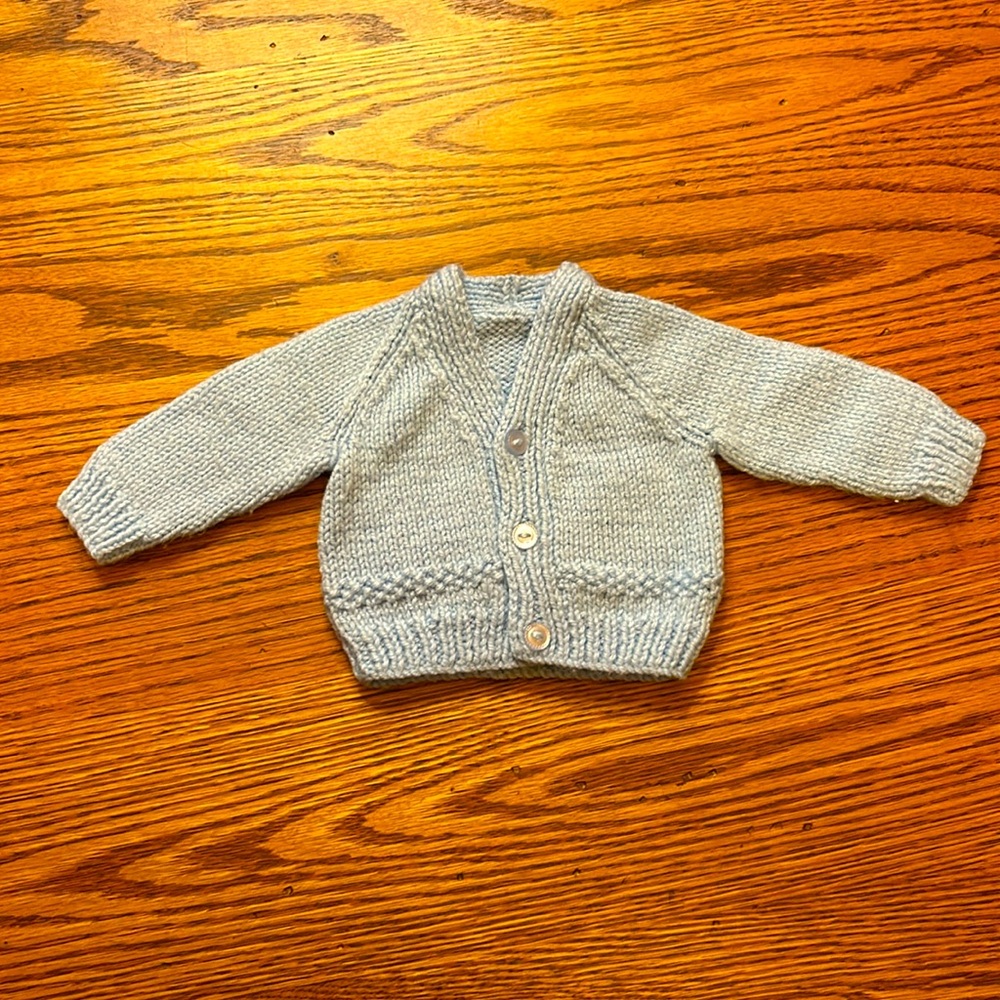 New Handmade Knitted Newborn Blue Cardigan Sweater & Blanket Set - Picture 2 of 10